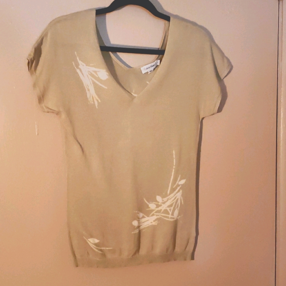 V neck knit top